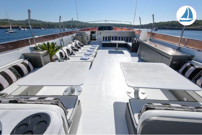 foto Mundomarine 120 4