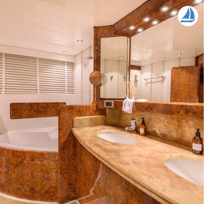 foto Mundomarine 120 10