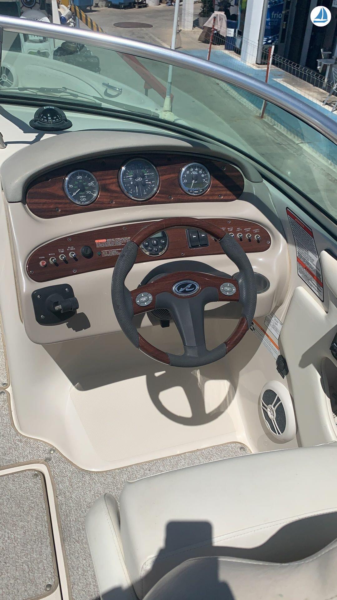 foto Sea Ray SUNDECK 240 7