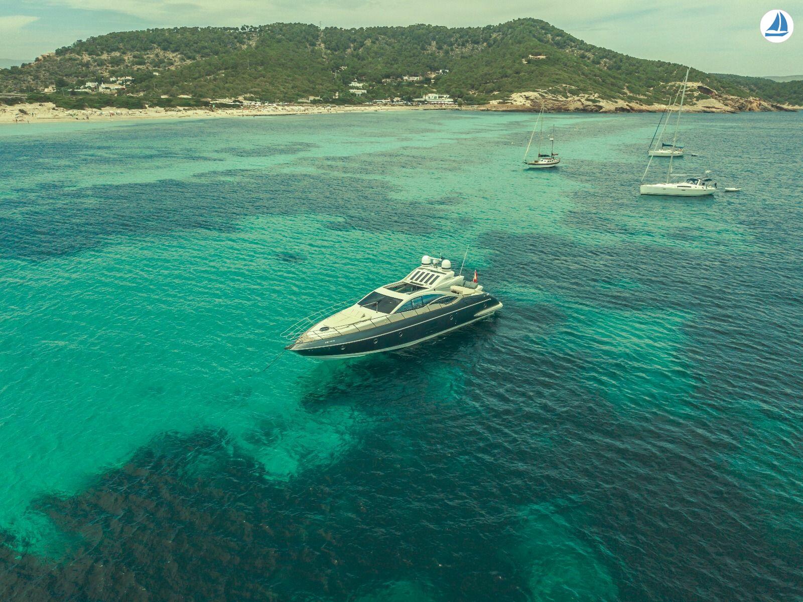 foto Azimut 68s 31