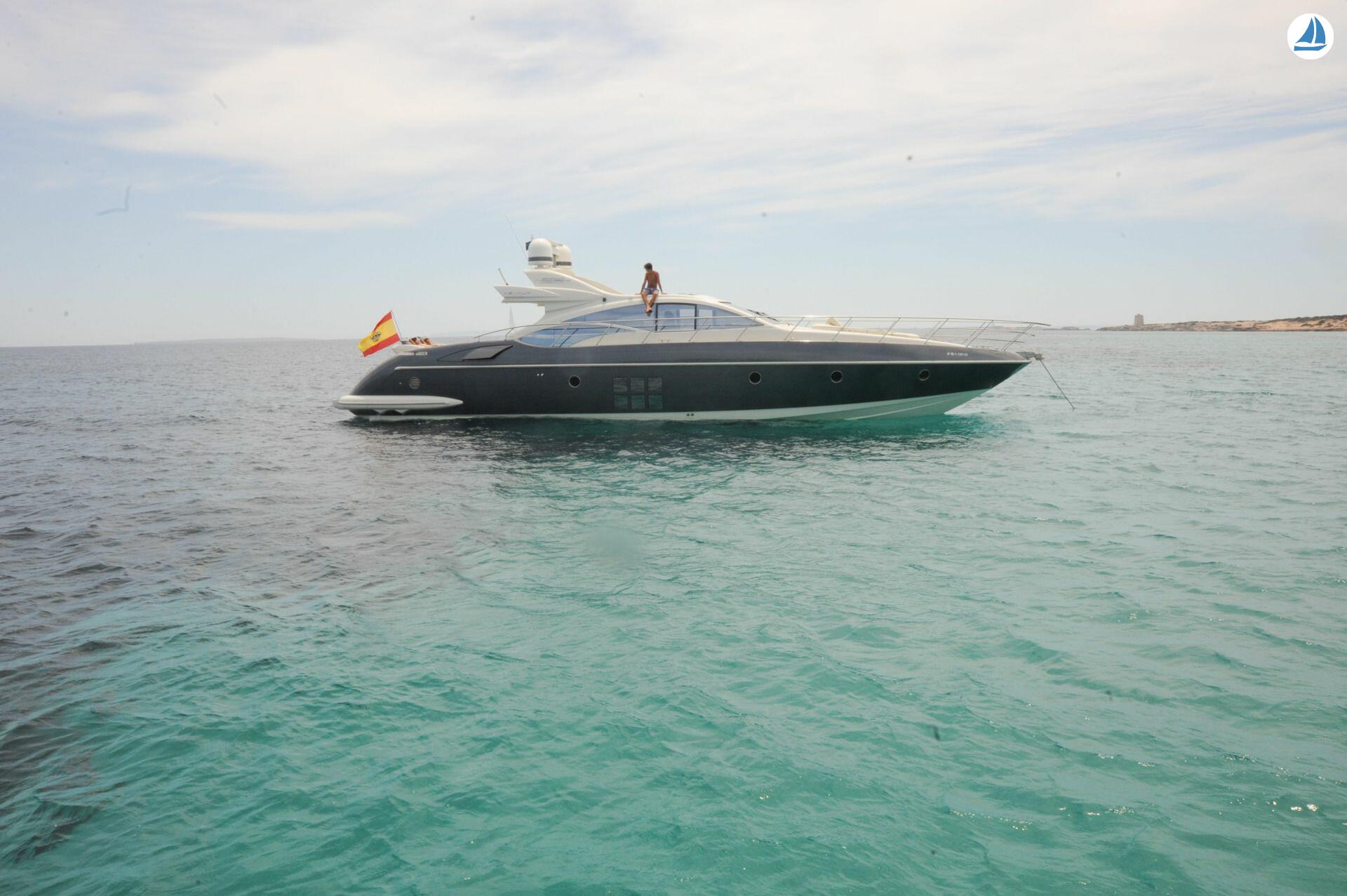 foto Azimut 68s 34