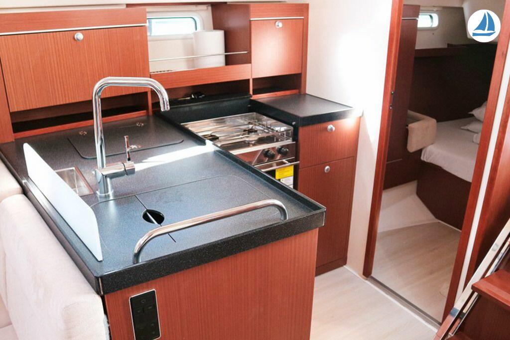 foto Hanse 415 ONE AL 8