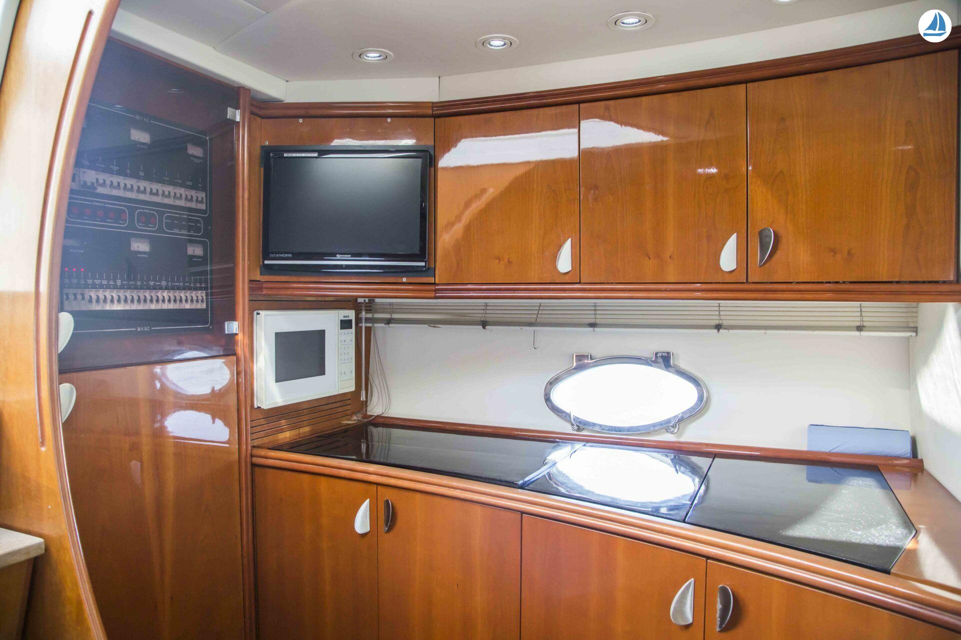 foto Pershing 45 13