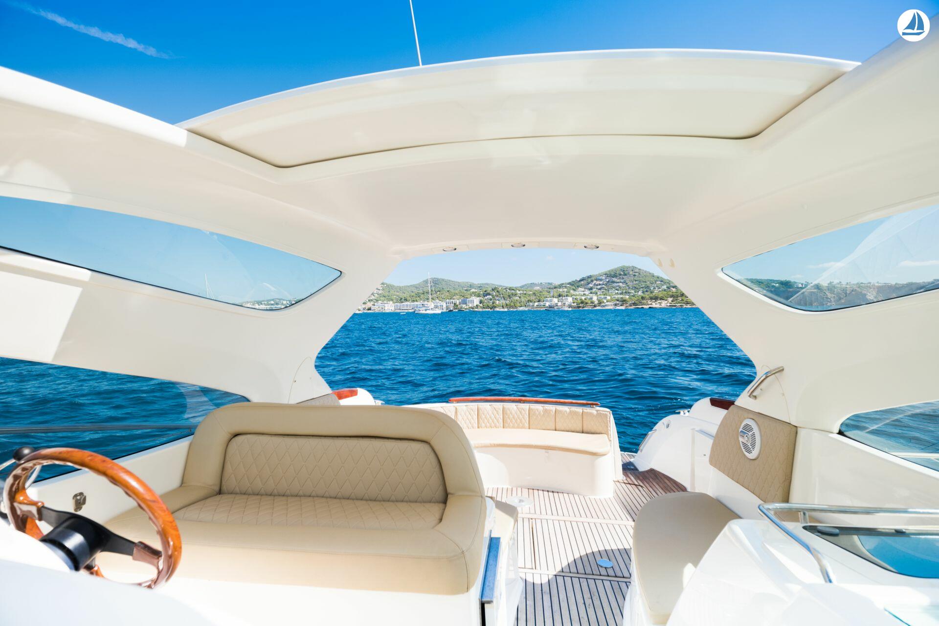foto Prestige 34 4