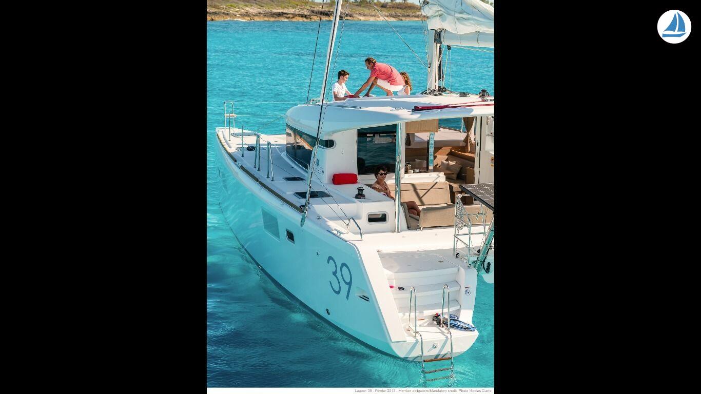 foto Lagoon 390 2