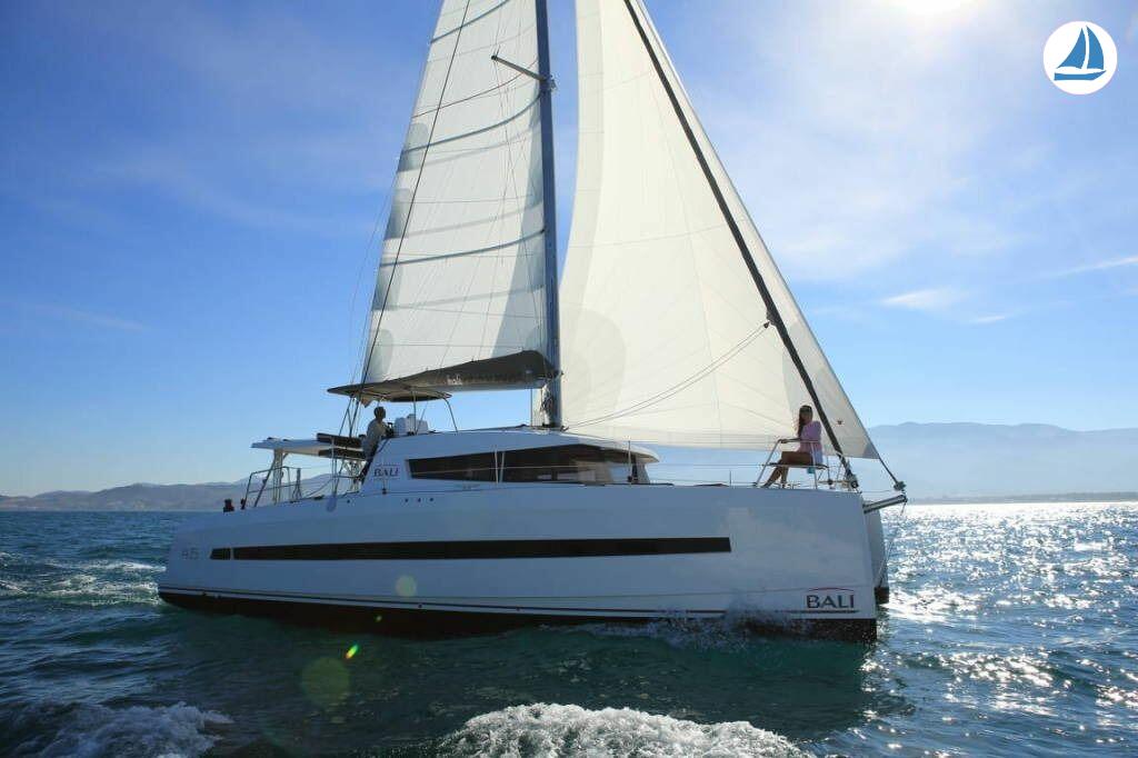 foto Bali 4.3 Catana 1