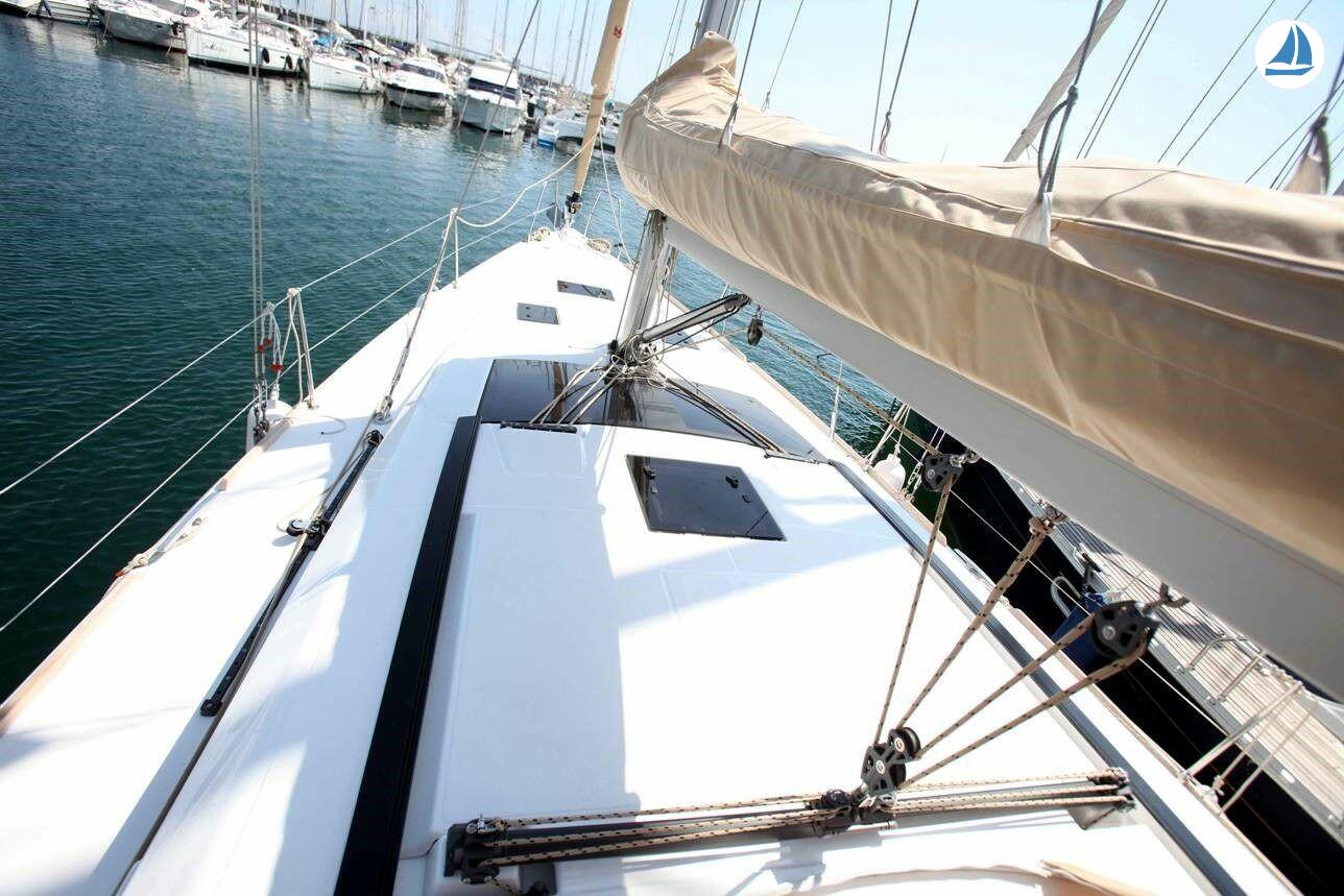 Alquiler De Veleros Dufour 410 Grand Large Diesel En La Marina De Valencia